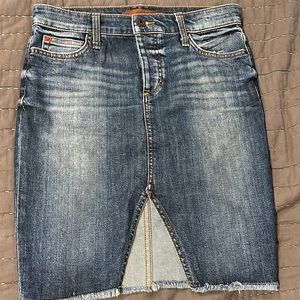 Joes jeans Denim Pencil Skirt with front slit Women’s Size W26